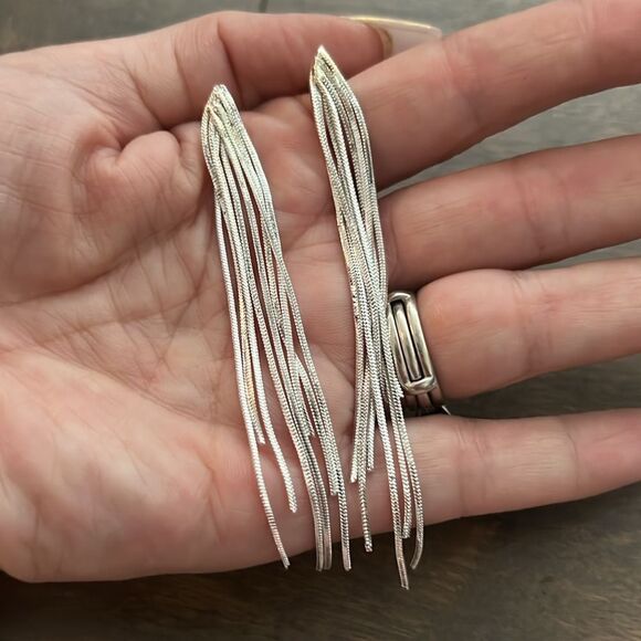 Cascade Chain Metal Statement Silver earrings - Picture 7 of 10